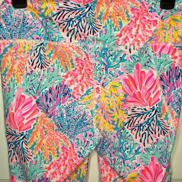 Lilly Pulitzer Luxletic 24" Weekender High Rise Midi Leggings - Picture 3 of 5